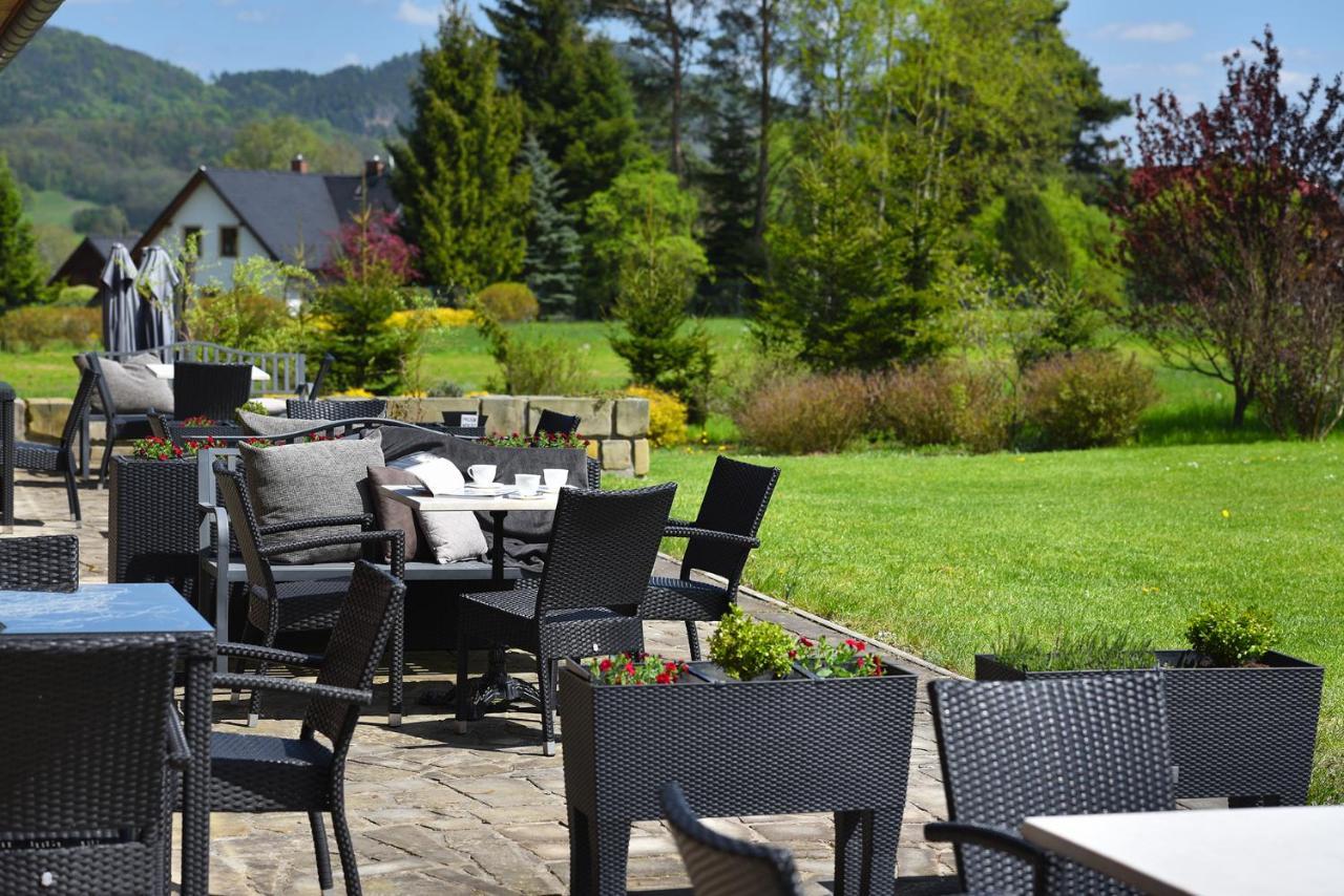 Rezidence Pihel Hotel Nový Bor Exterior foto